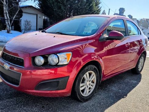 Used 2015 Chevrolet Sonic LT FWD image 4