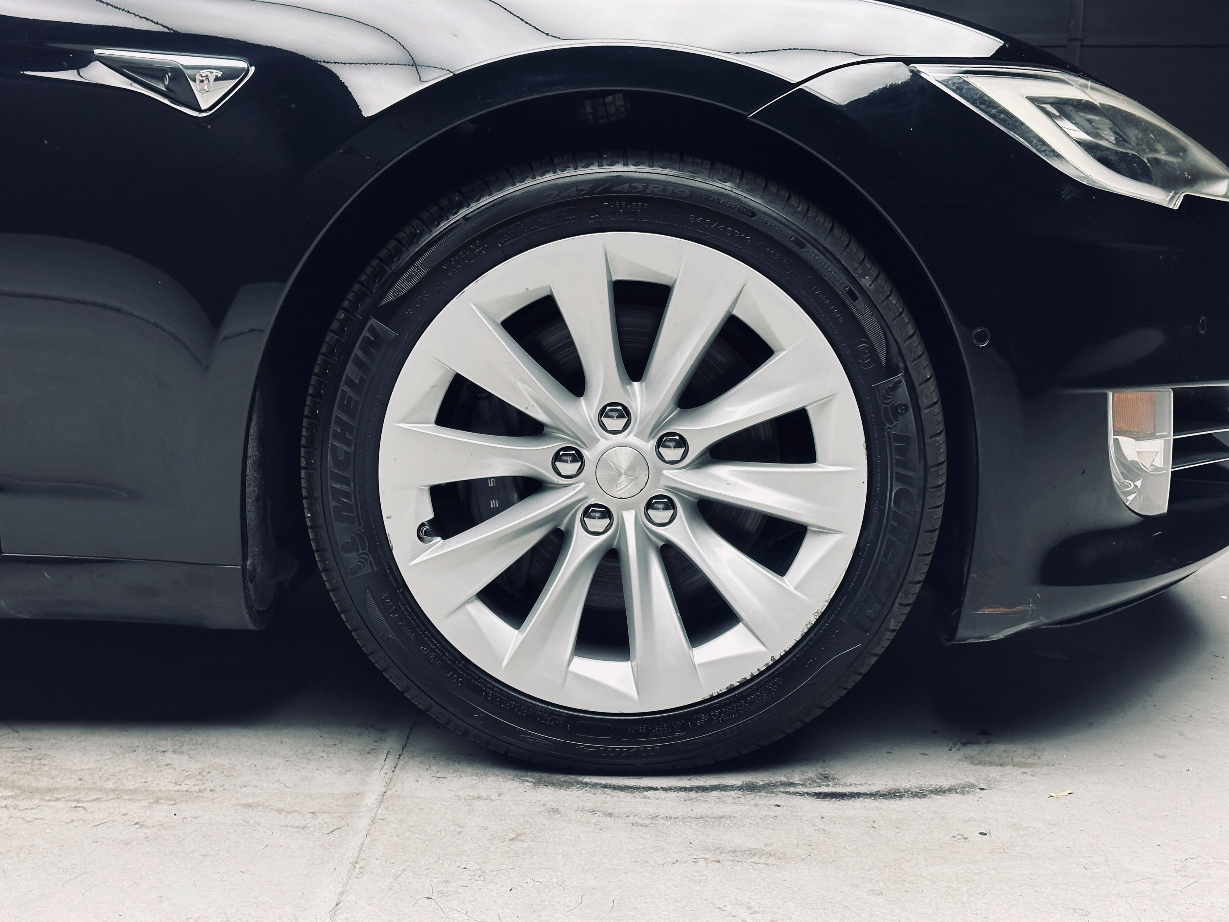 Used 2018 Tesla Model S 75D AWD/4WD image 38