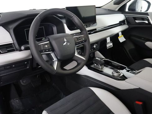 New 2026 Mitsubishi Outlander SE AWD/4WD image 30