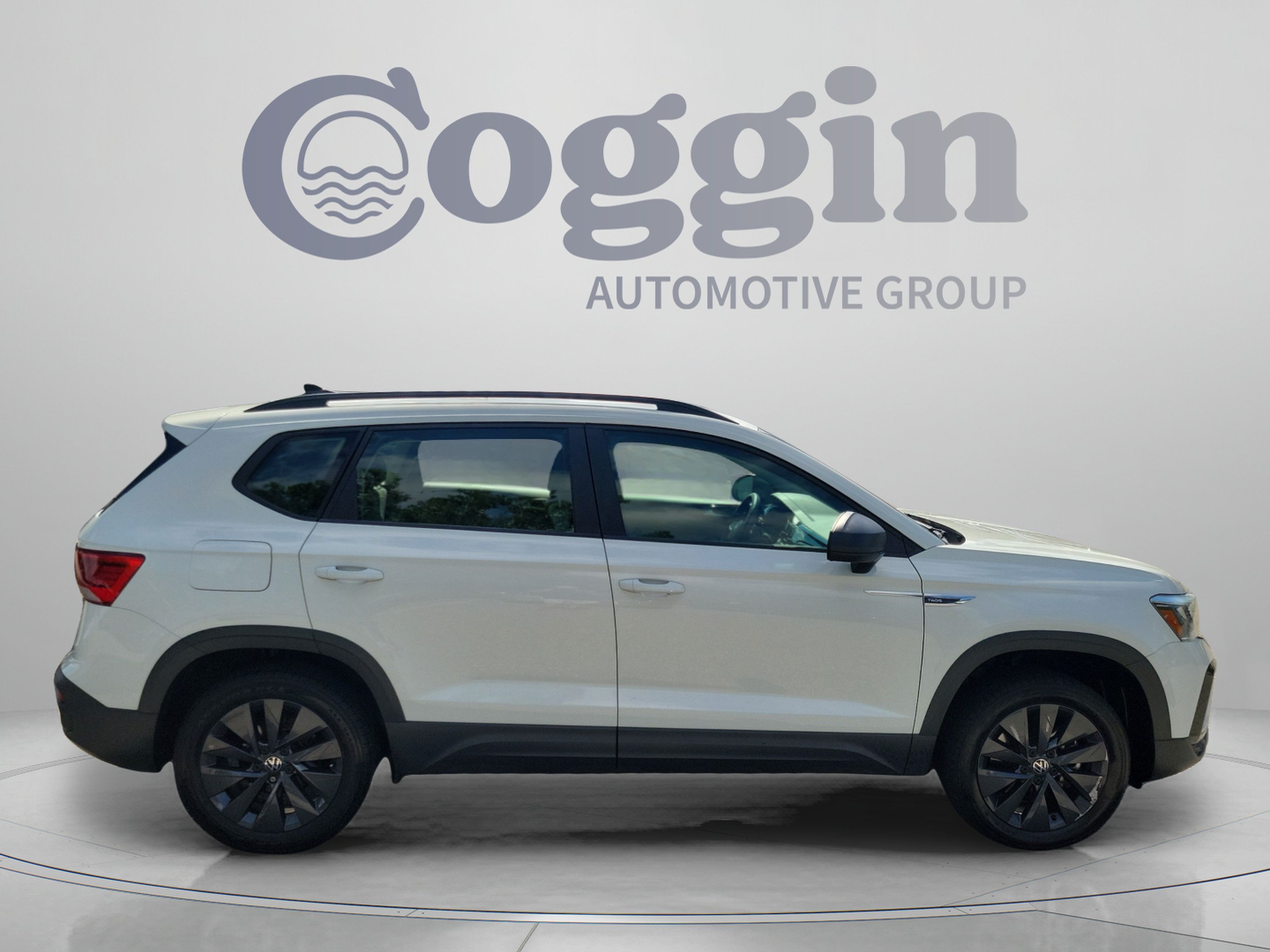 Used 2023 Volkswagen Taos S FWD image 4