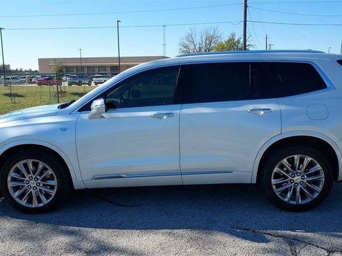 Used 2021 Cadillac XT6 Premium Luxury w/ Platinum Package image 6