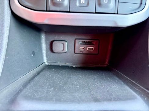 Used 2020 GMC Acadia SLT image 38