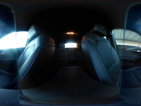 Used 2025 Buick Envista Sport Touring image 42