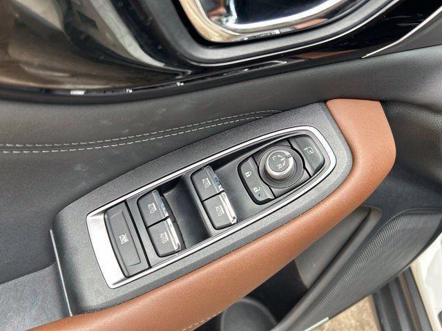 Used 2020 Subaru Outback Touring XT AWD/4WD image 12