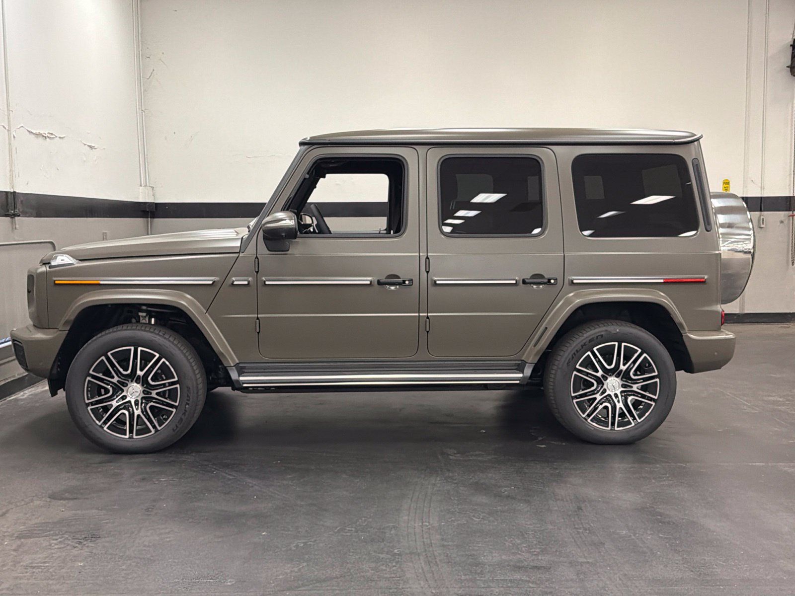 New 2027 Mercedes-Benz G 580 e image 8
