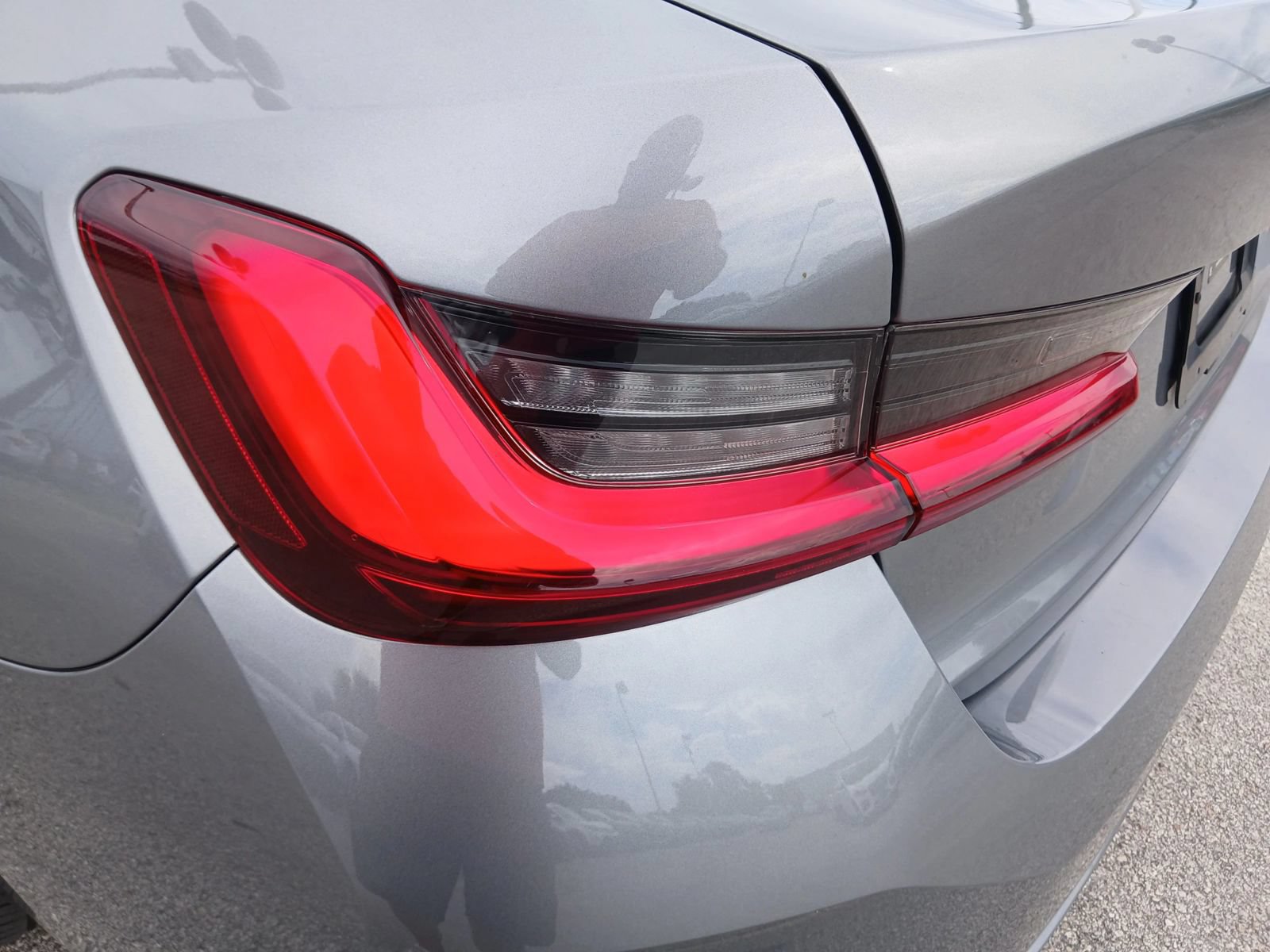 Used 2024 BMW 330i Sedan w/ Convenience Package RWD image 13