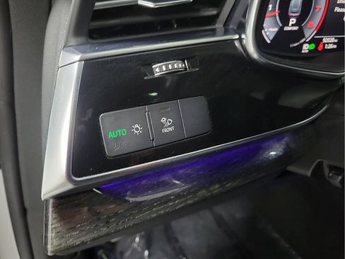 Used 2020 Audi Q8 Premium Plus w/ Premium Plus Package AWD/4WD image 12