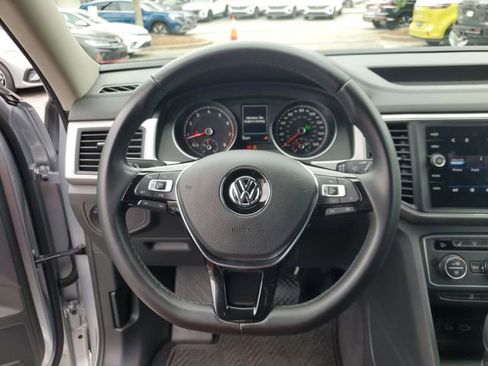 Used 2018 Volkswagen Atlas SE FWD image 25