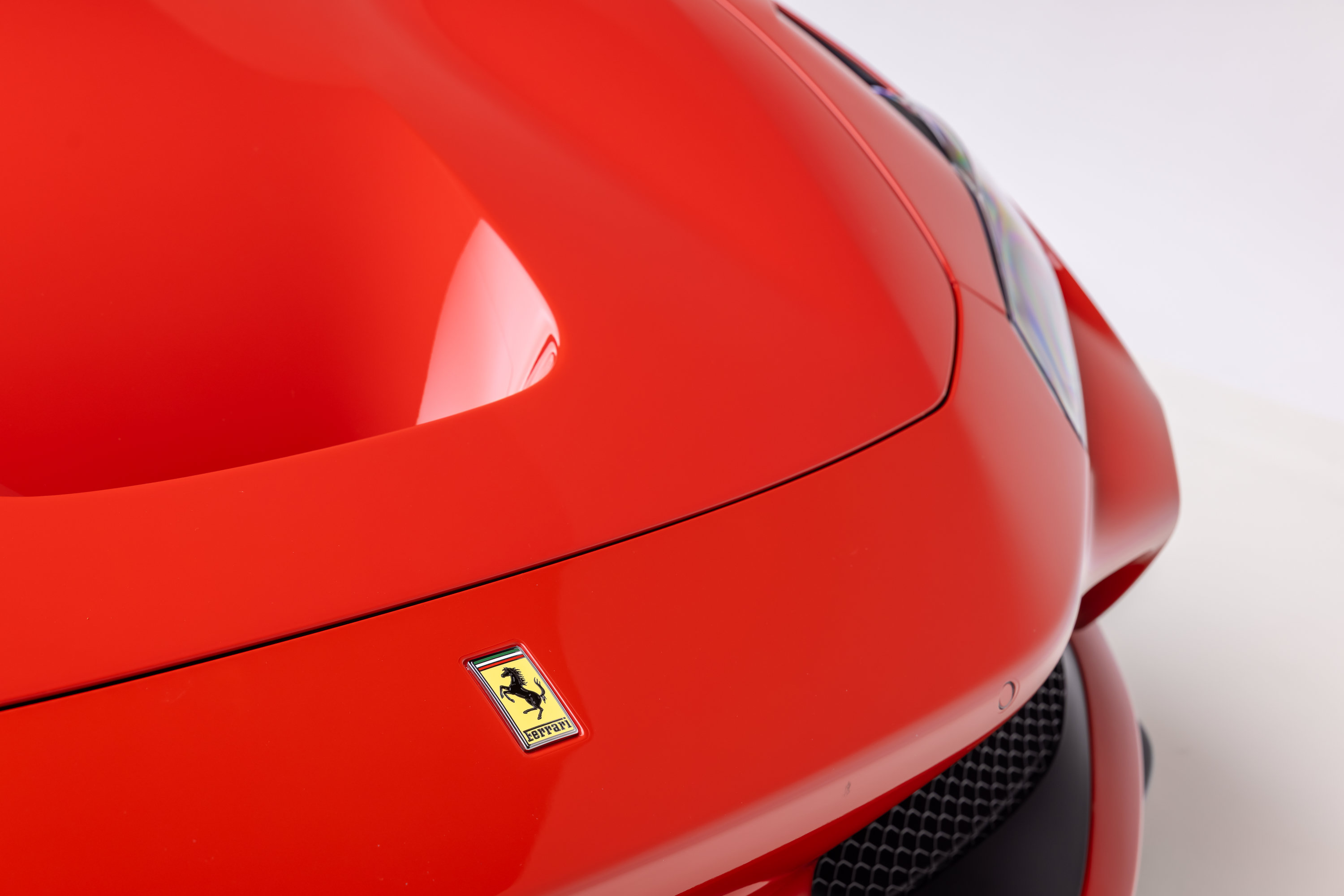 Certified 2020 Ferrari F8 Tributo RWD image 30