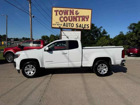 Used 2022 Chevrolet Colorado LT w/ Fleet Safety Package RWD image 4