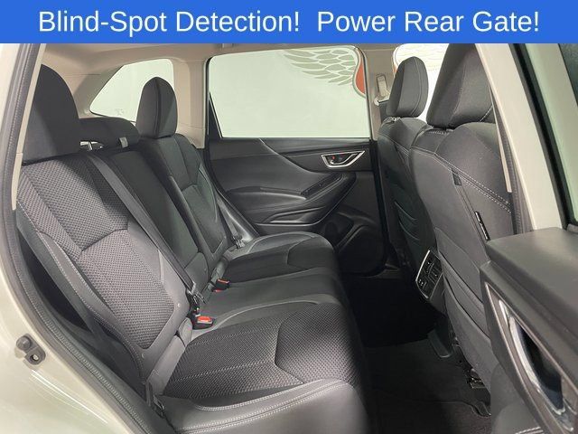 Used 2023 Subaru Forester Premium AWD/4WD image 22
