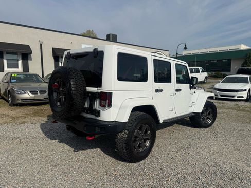 Used 2017 Jeep Wrangler Unlimited Rubicon image 5