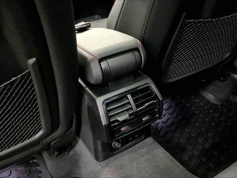 Certified 2025 Audi Q3 2.0T Premium Plus w/ Premium Plus Package image 37