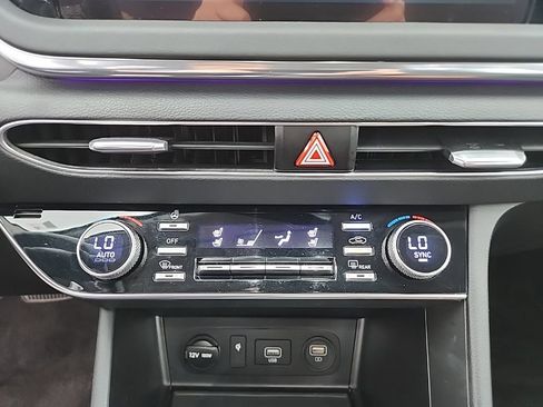 Used 2022 Hyundai Sonata Limited w/ Cargo Package FWD image 21
