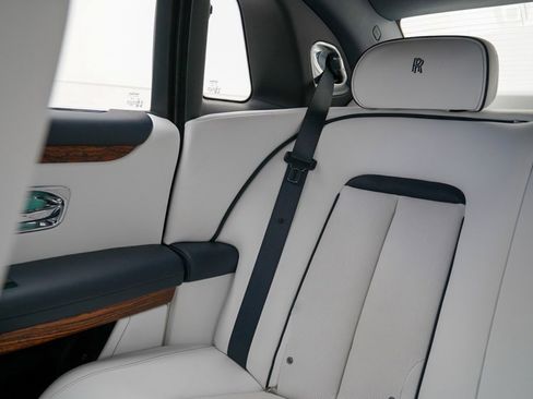 Certified 2022 Rolls-Royce Ghost image 15