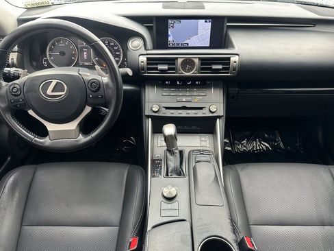Used 2016 Lexus IS 200t image 13