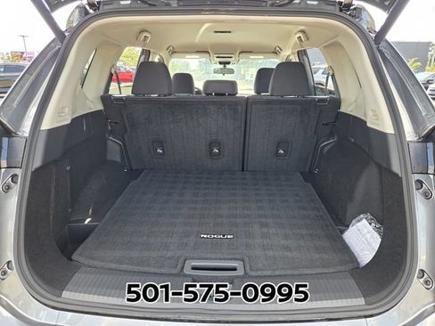 Used 2026 Nissan Rogue SV w/ Cold Weather Package FWD image 15
