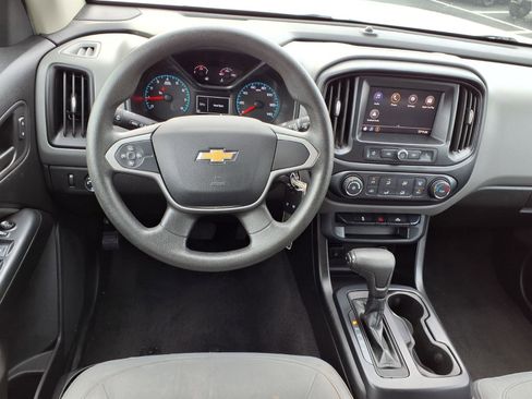 Used 2020 Chevrolet Colorado W/T w/ WT Convenience Package image 2