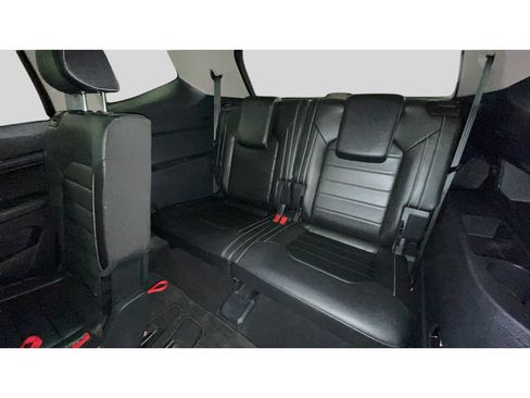 Used 2021 Volkswagen Atlas SEL AWD/4WD image 17