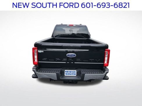 New 2026 Ford F250 XLT w/ FX4 Off-Road Package image 5