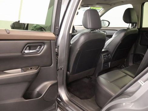 Certified 2023 Nissan Rogue SV w/ SV Premium B Package AWD/4WD image 27