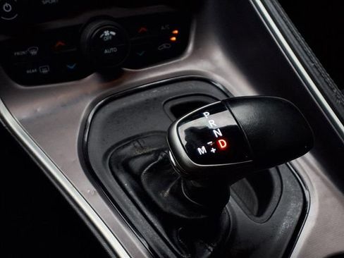 Used 2021 Dodge Challenger R/T image 16