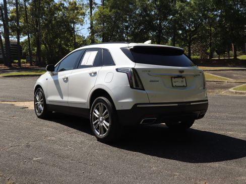Used 2023 Cadillac XT5 Sportv w/ Technology Package image 5