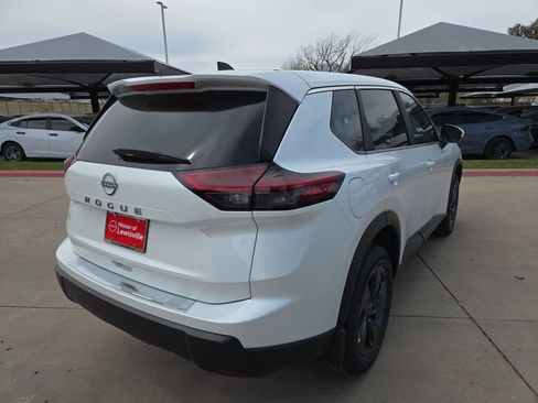 New 2026 Nissan Rogue SV FWD image 5
