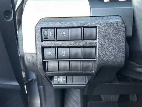 Used 2024 Toyota Tacoma TRD Off-Road AWD/4WD image 24