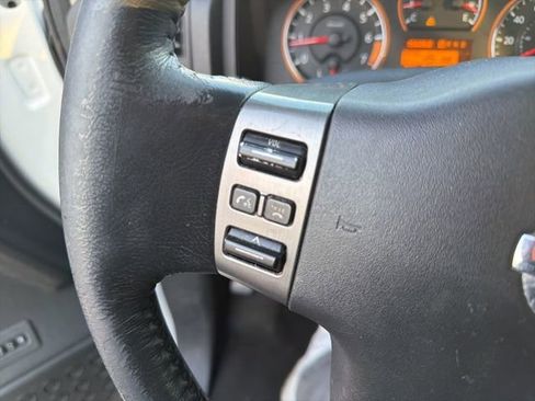 Used 2012 Nissan Titan SL w/ SL Technology Pkg image 10