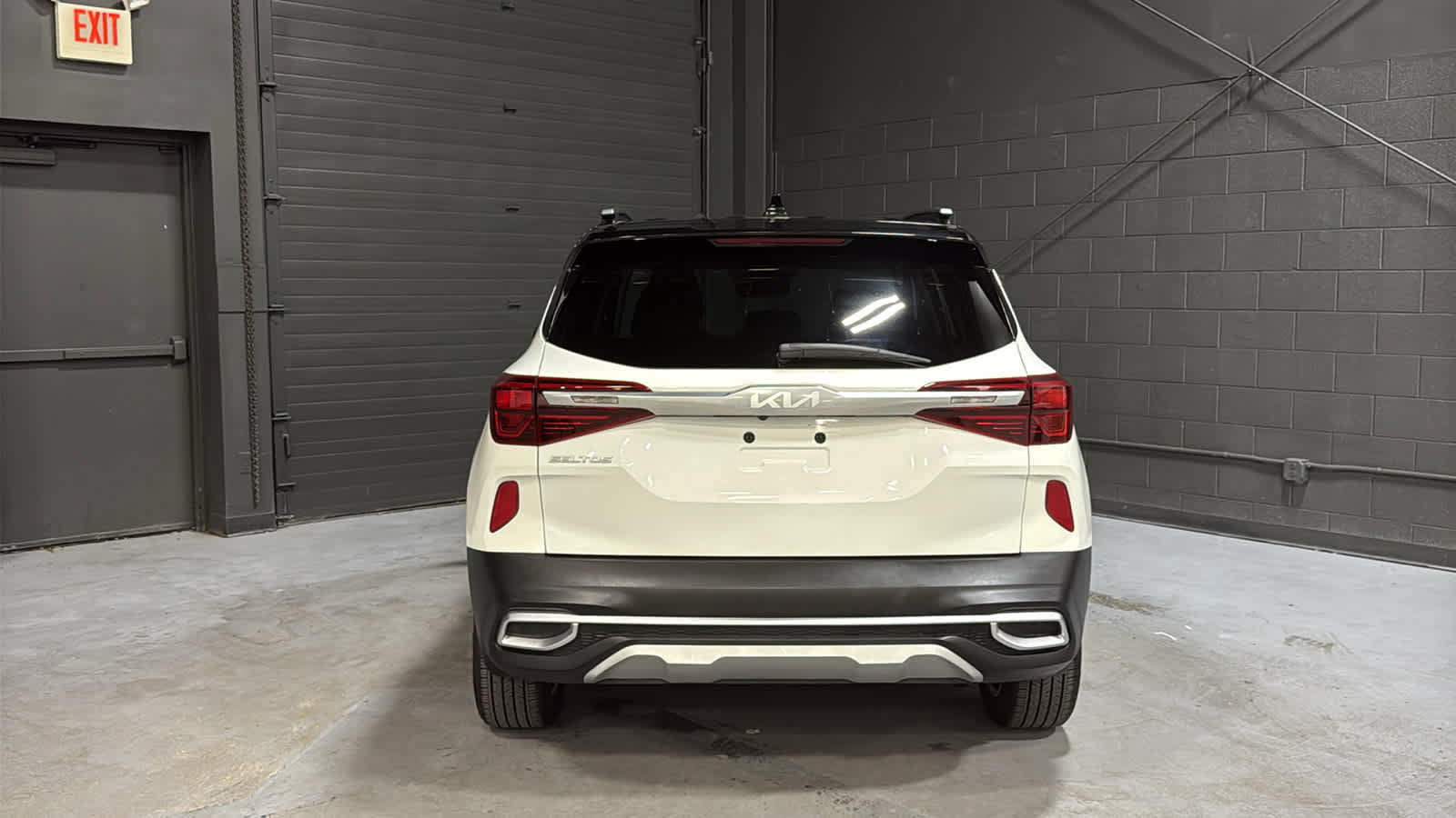 Used 2023 Kia Seltos S AWD/4WD image 5