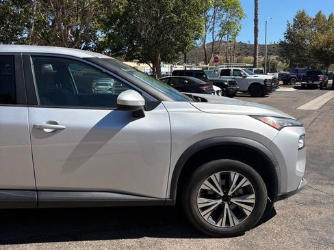 Used 2023 Nissan Rogue SV AWD/4WD image 20
