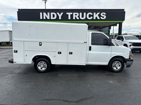 Used 2019 Chevrolet Express 3500 w/ Power Convenience Package RWD image 1