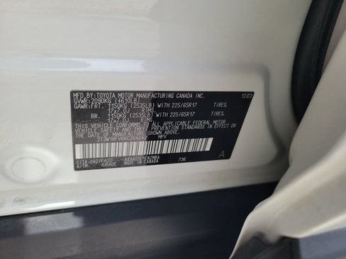 Used 2024 Toyota RAV4 XLE FWD image 35