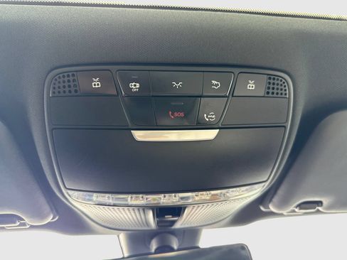 Used 2019 Mercedes-Benz E 450 4MATIC Sedan w/ Premium Package image 33
