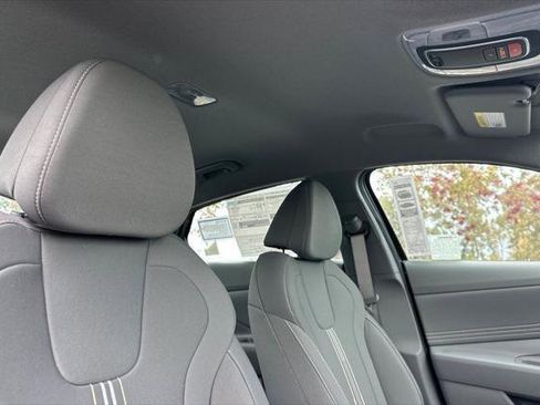 New 2026 Hyundai Elantra Sport image 13