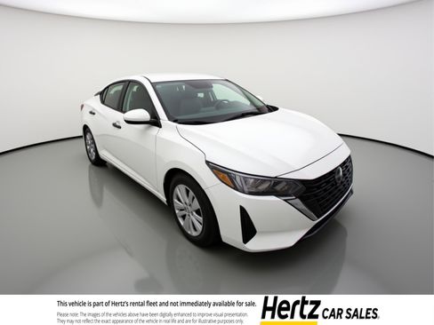 Used 2025 Nissan Sentra S image 1