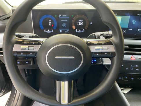Used 2025 Hyundai Sonata SEL FWD image 28