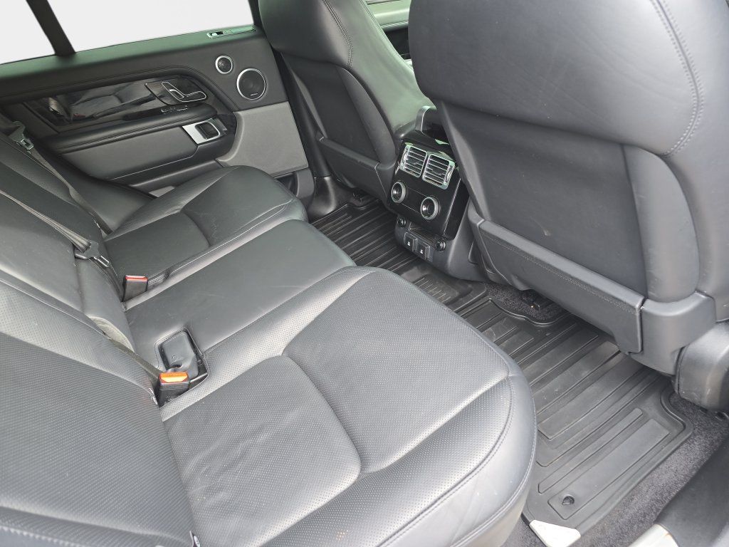Used 2020 Land Rover Range Rover HSE AWD/4WD image 13