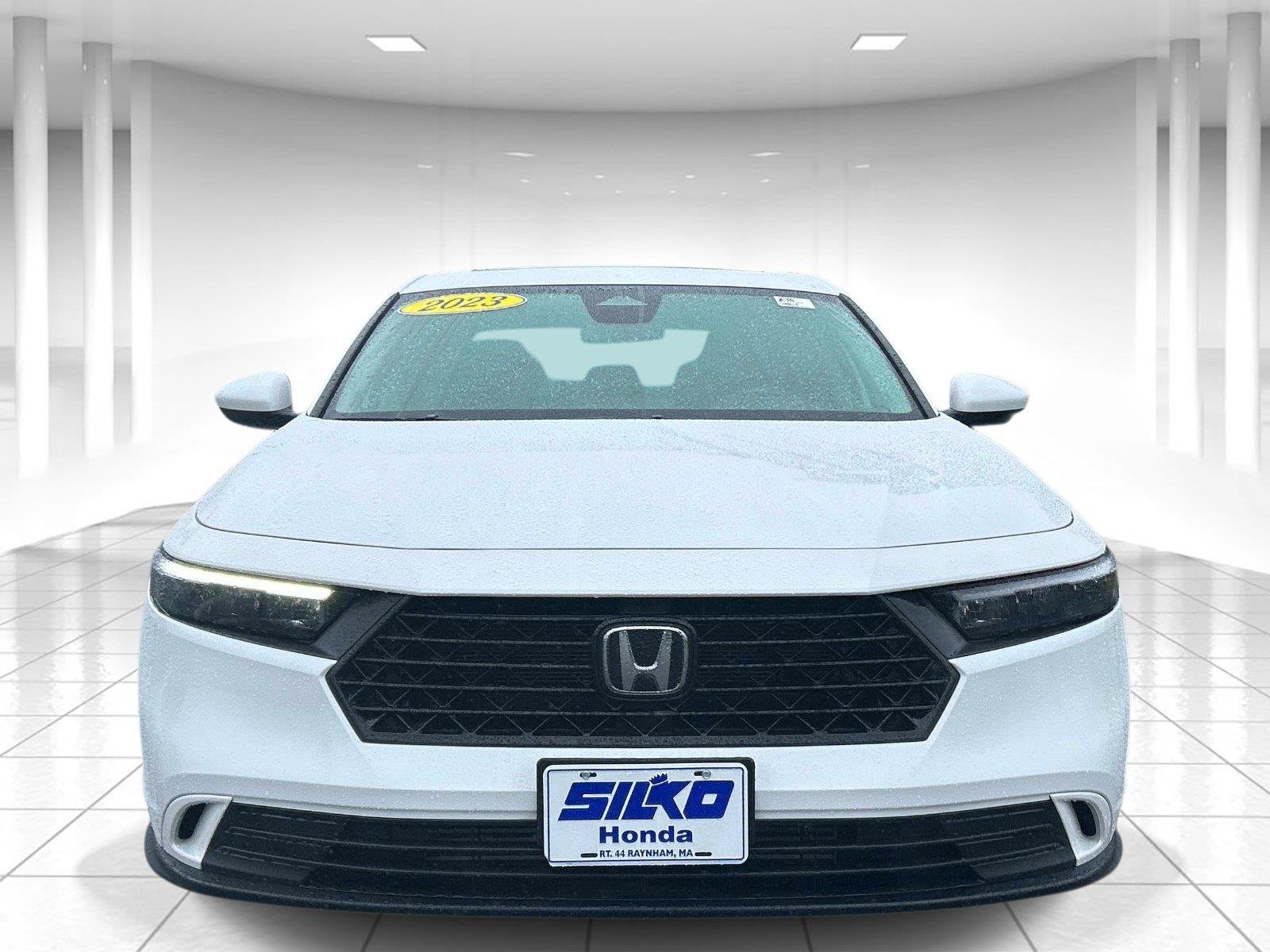 Used 2023 Honda Accord EX image 9