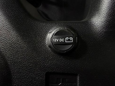 Used 2019 Jeep Wrangler Unlimited Sahara w/ Dual Top Group AWD/4WD image 12