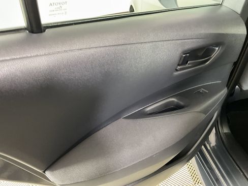 Used 2025 Toyota Corolla LE FWD image 18