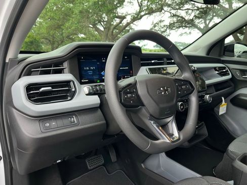 New 2027 Chevrolet Bolt LT FWD image 15