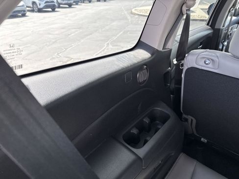 Used 2017 Honda Pilot EX-L image 8