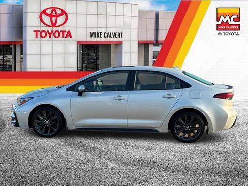 Used 2026 Toyota Corolla XSE FWD image 2
