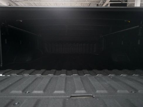 Used 2025 GMC Sierra 2500 AT4 w/ AT4 Preferred Package AWD/4WD image 10