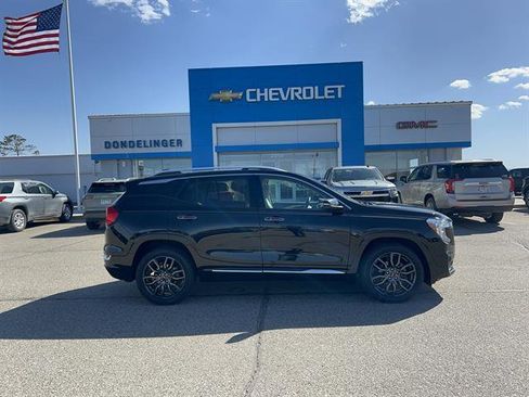 Used 2023 GMC Terrain Denali w/ Black Diamond Edition AWD/4WD image 10