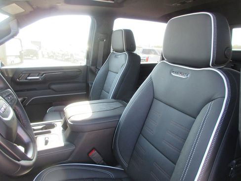 New 2026 GMC Sierra 2500 AT4X AWD/4WD image 13