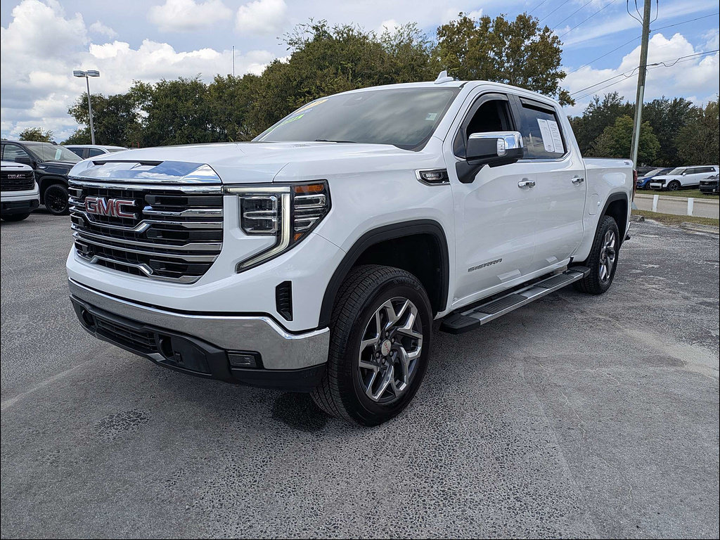 Used 2023 GMC Sierra 1500 SLT w/ SLT Premium Package AWD/4WD image 9