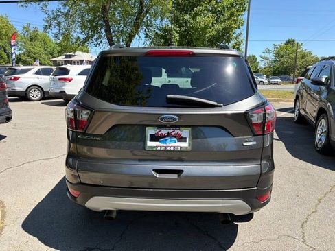 Used 2018 Ford Escape SE AWD/4WD image 4